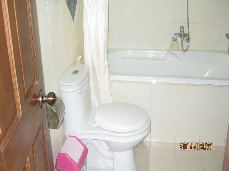 Y Linh Hotel Куинён Экстерьер фото
